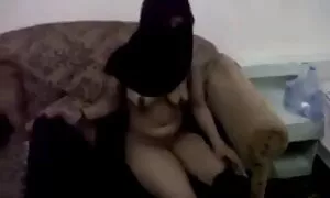 ژنانی عەرەبی کۆم، عە ...