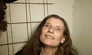 eliza gangbang لە ڤی ...