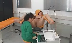 کچێک مشتێکی کچانی گە ...