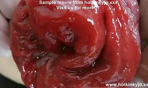 مشتێکی تر، سێکسی ڕاس ...
